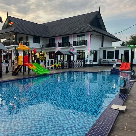 Villa Wanie Inn Setiu Ngoại thất bức ảnh